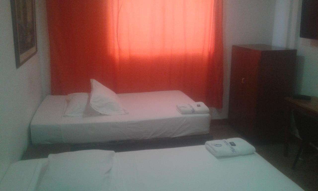 Plaza 3*