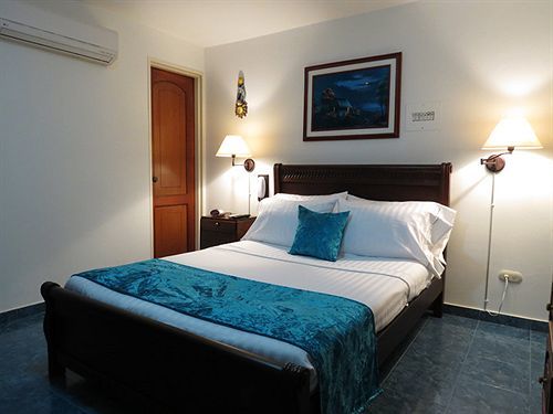 Apartahotel Hotel Cali 4*