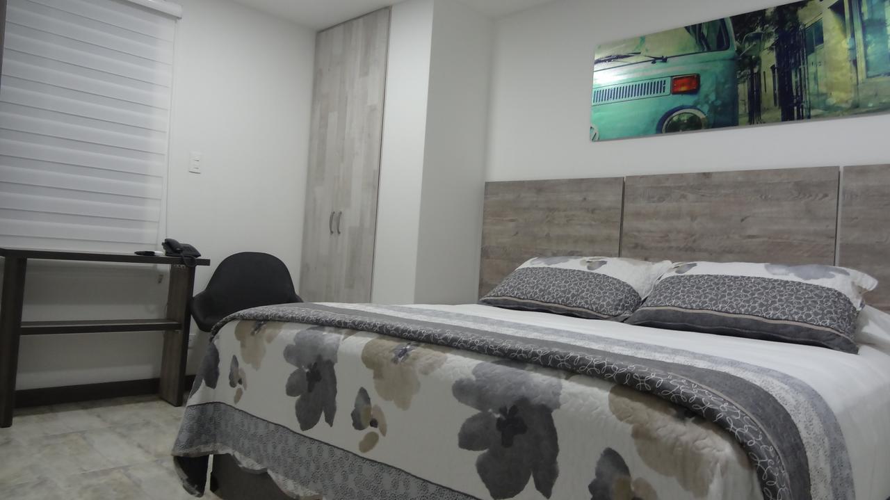 Ari Hotel 2*