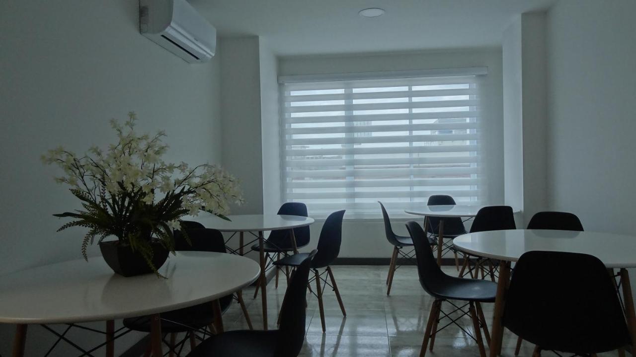 Ari Hotel