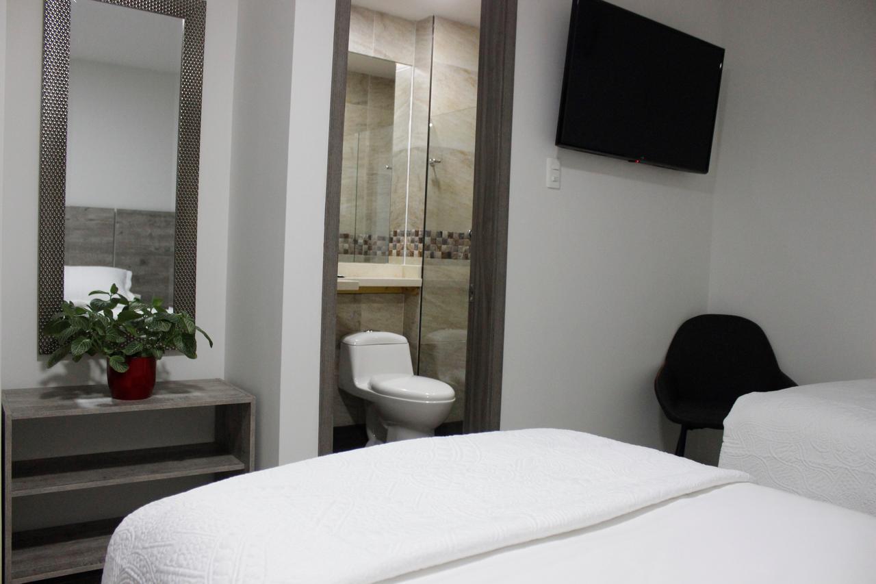 Hotel Ari 2*