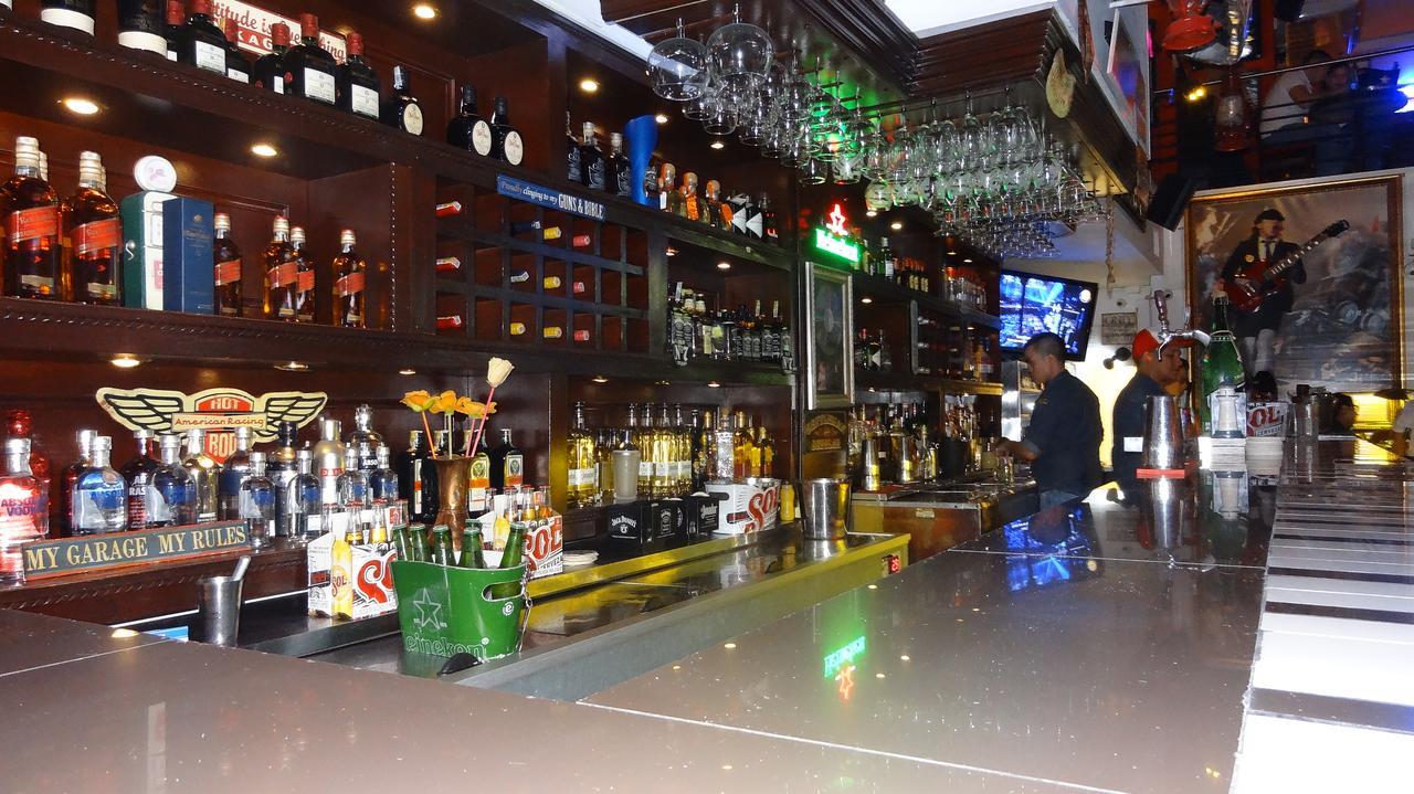Ari Hotel