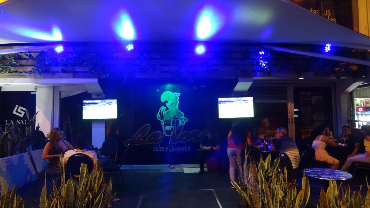Ari Hotel 2*