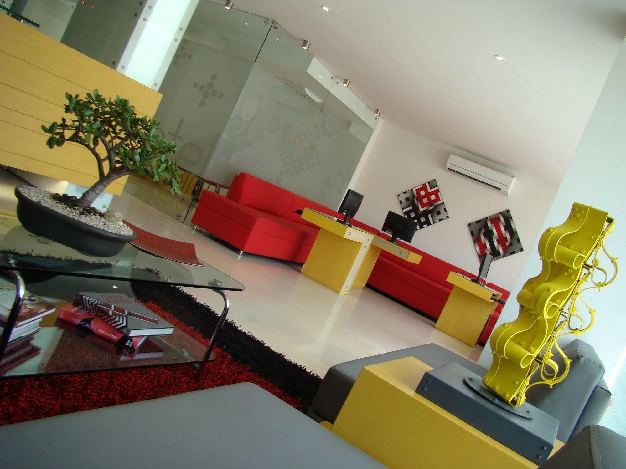 Hotel Ofihotel Versalles 4*