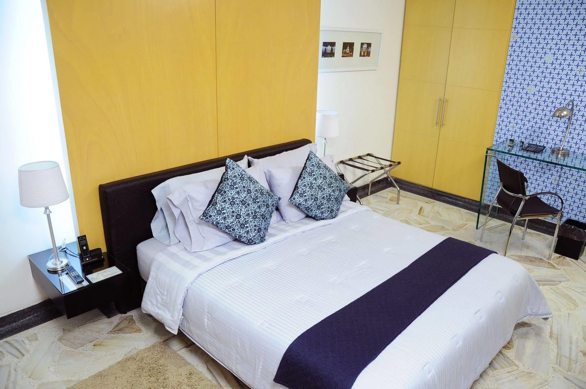 Ofihotel Versalles Hotel 4*