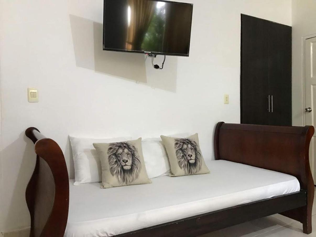 Arco Apartasuites Cali