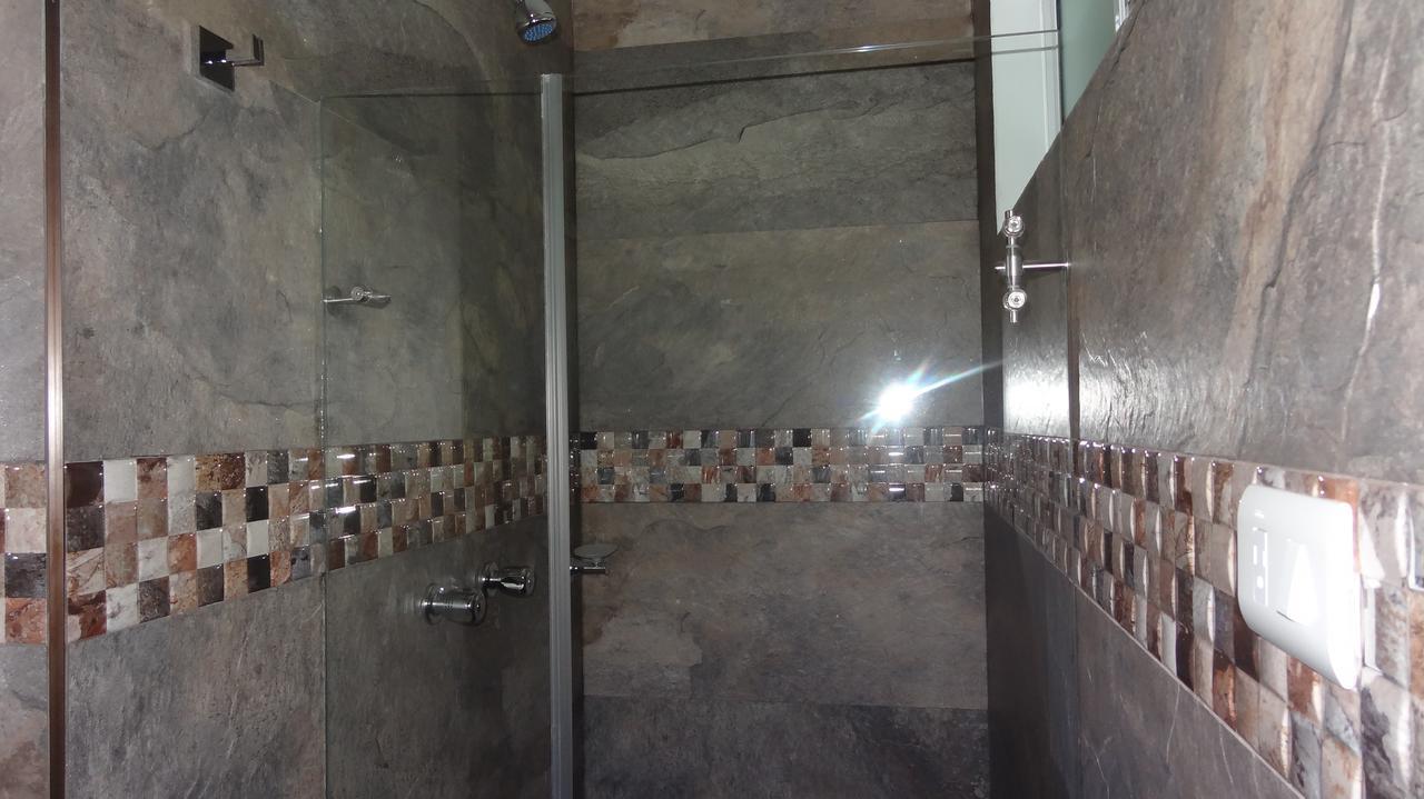 Hotel Ari 2*