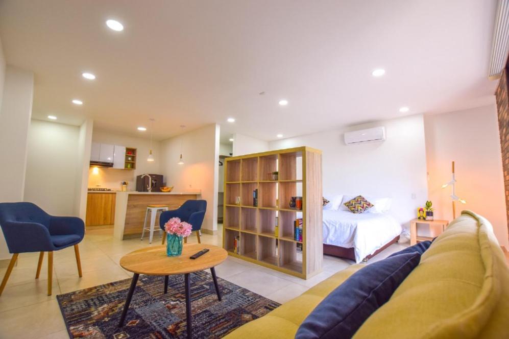 - Mantis Loft 304 Sweet *